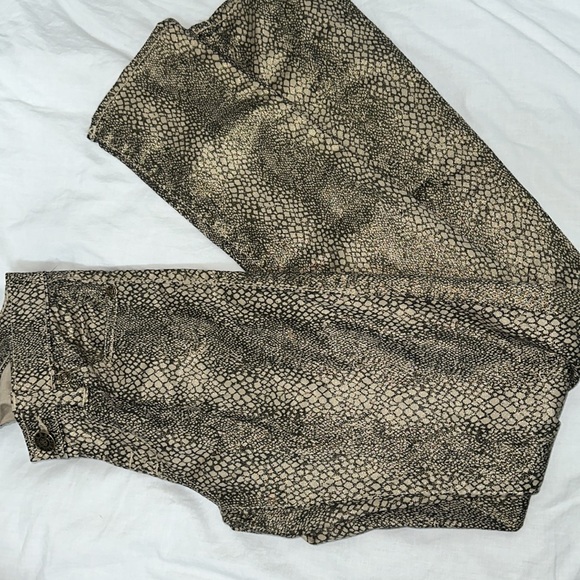 Rock & Republic pants - Picture 4 of 5